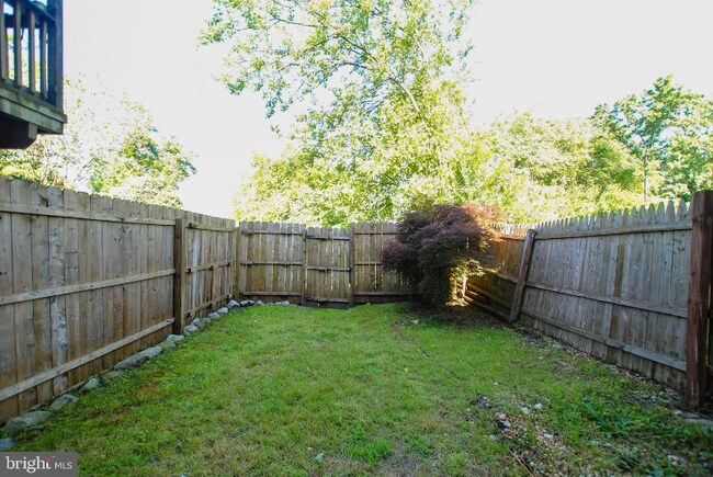 Building Photo - 8512 Hydra Ln