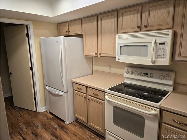 Building Photo - 79 Chinaberry Cir