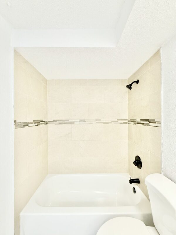 Building Photo - 3250 Coldwell Dr