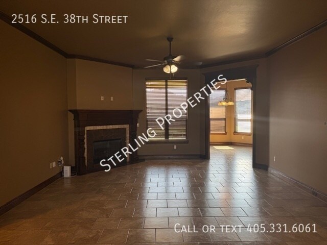 Building Photo - 2516 SE 38th St