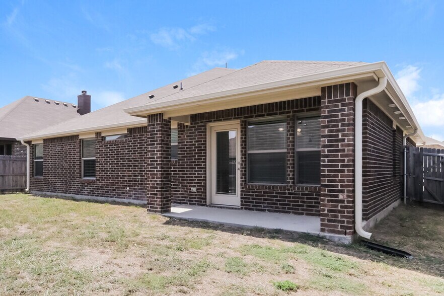 Building Photo - 318 Billy Wickliffe Dr