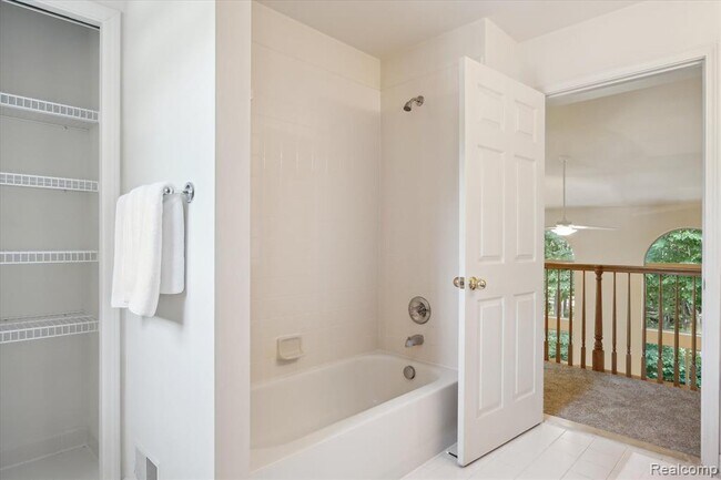 Building Photo - 2538 Campbell Ct
