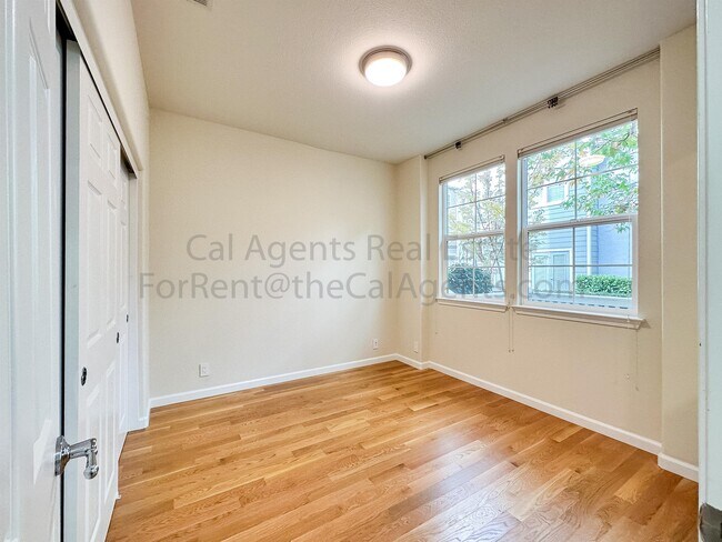 Building Photo - 2404 Maritime Way