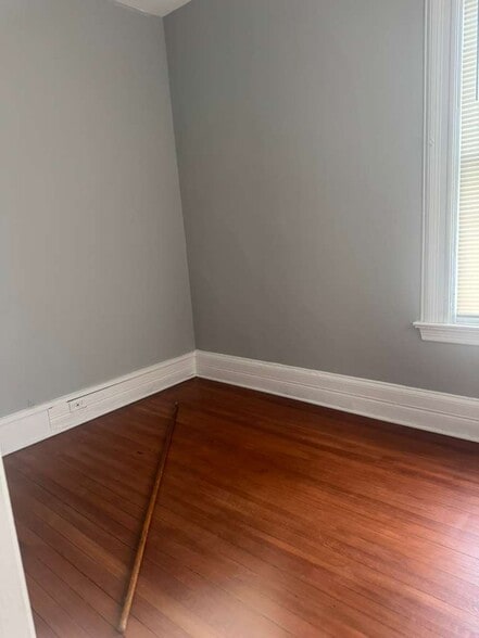 Building Photo - 270 N Fulton Ave