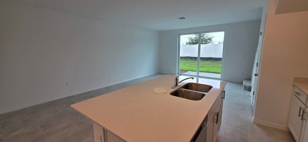 Building Photo - 14332 Lilac Sky Ter