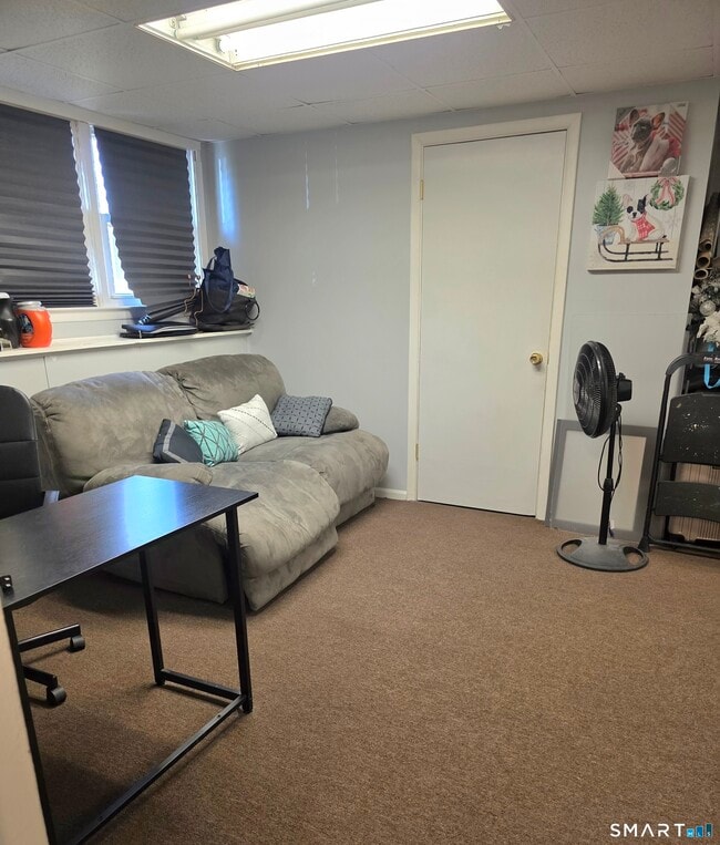 Building Photo - 49 Hillwood Ln