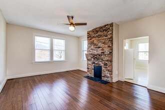 Building Photo - 250 Ellis St