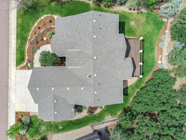 Building Photo - Beautiful Ranch Style Home in District 20-...
