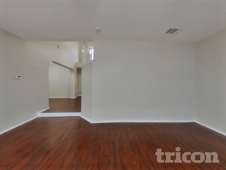 Building Photo - 8035 Dove Trail Dr