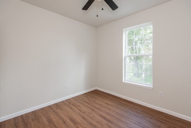 Building Photo - 122 Harmony Mdws Ct