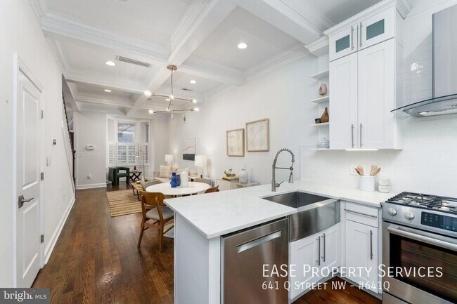 Building Photo - 641 Q St NW