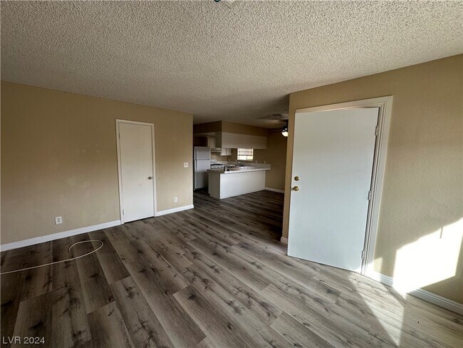 Building Photo - 6966 Issac Ave