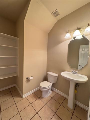 Building Photo - 229 Northwood Dr