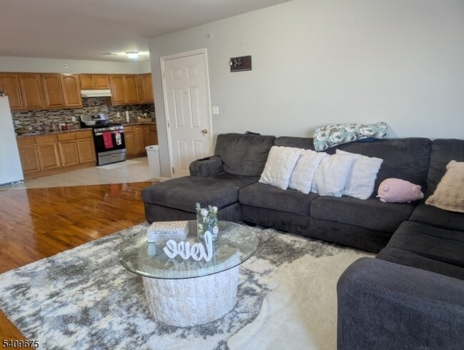 Building Photo - 14 Hunter St