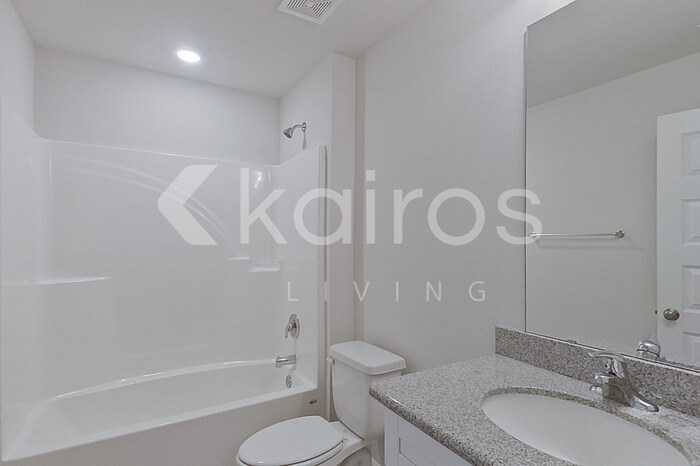 Building Photo - 4743 Malay Cir