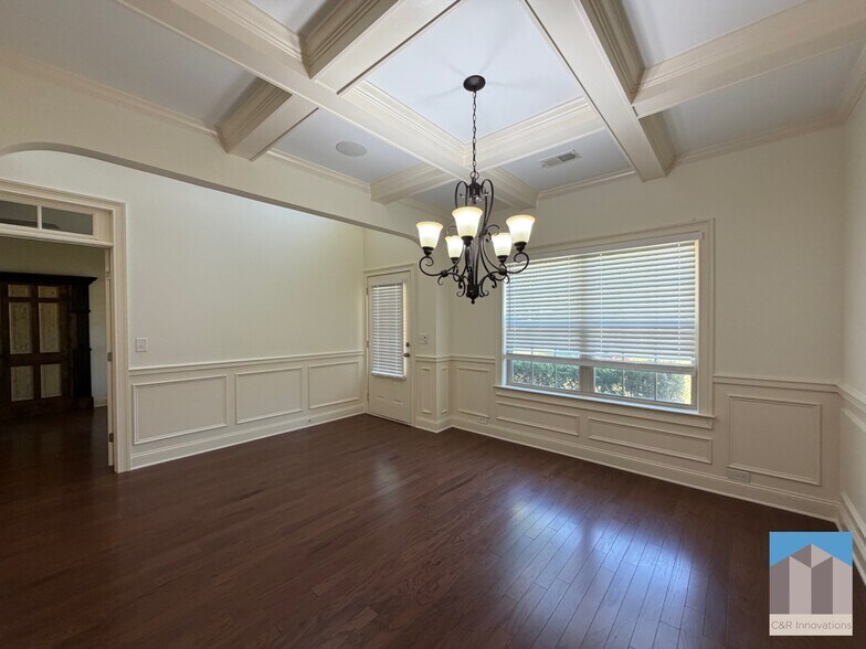 Building Photo - 4805 Carriage Bridge Ln