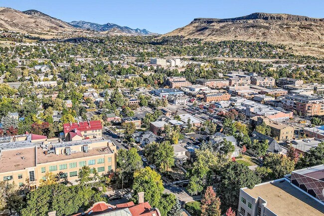 Building Photo - Wheelhouse Apartments