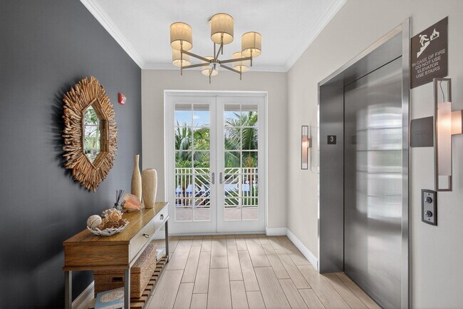 Building Photo - 834 Bay Colony Dr S