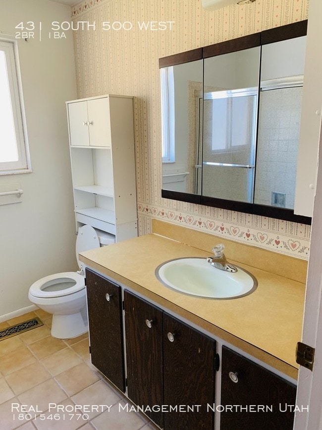 Building Photo - 2 Bedroom 1 Bath Brigham Duplex.