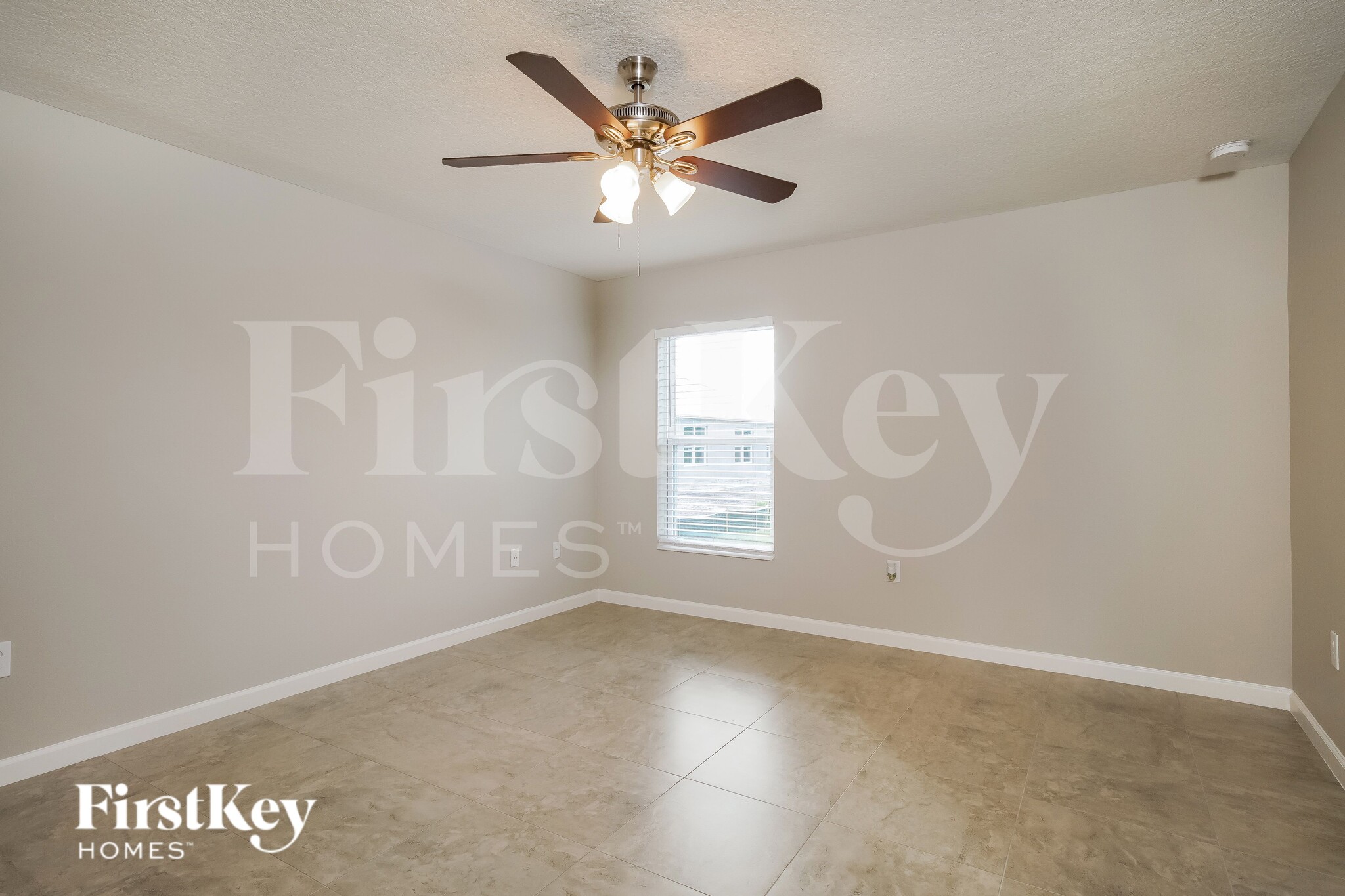 Building Photo - 308 S Haven Ct