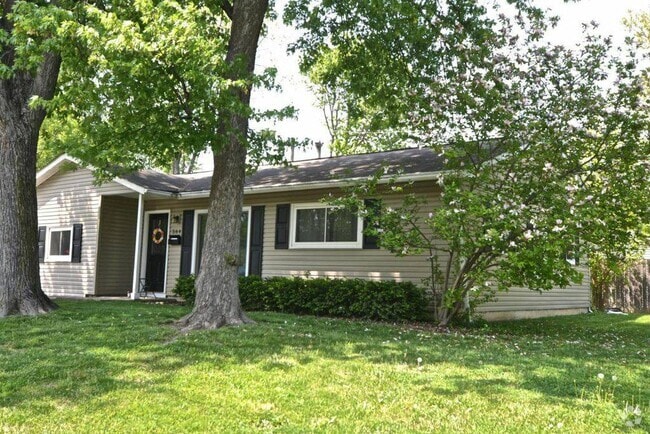 Building Photo - 564 Palace Ln