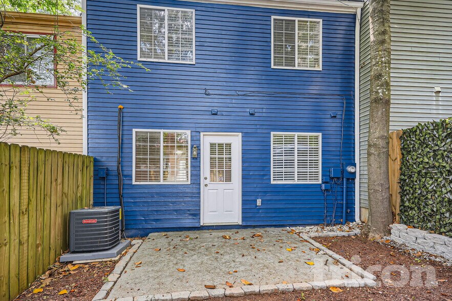 Building Photo - 1743 Napa Valley Ct SE