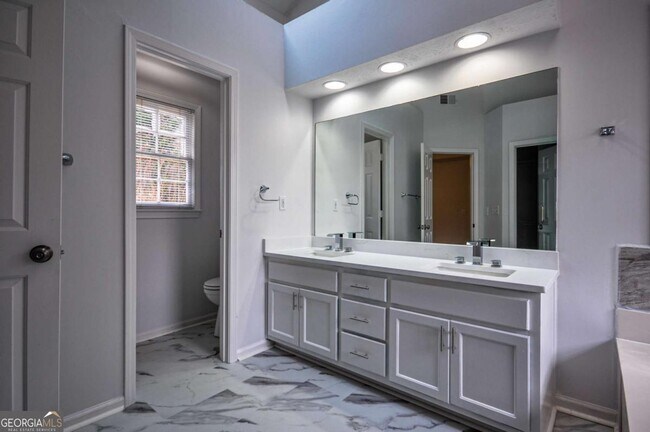 Building Photo - 1398 Field Creek Terrace