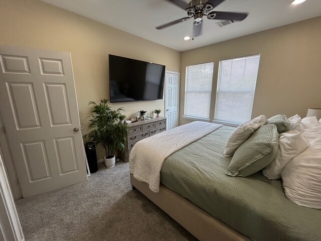 Building Photo - 735 Meadow Ln