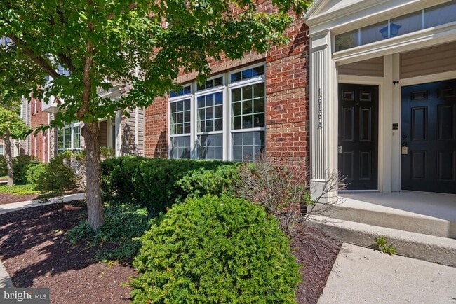 Building Photo - 1616 Hardwick Ct