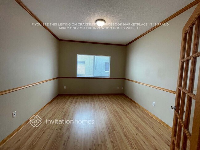 Building Photo - 18221 Sandy Pointe Dr