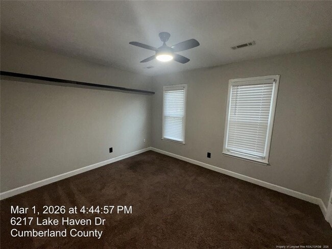 Building Photo - 6217 Lakehaven Dr