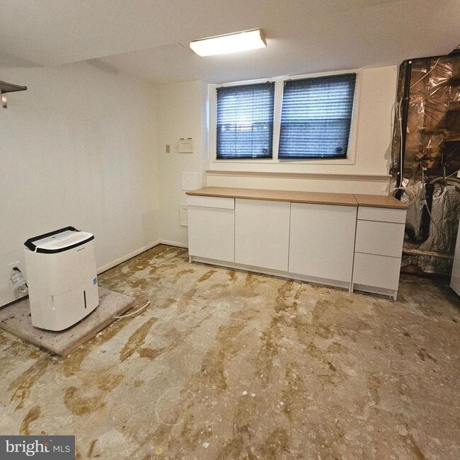 Building Photo - 5302 Harbor Ct Dr