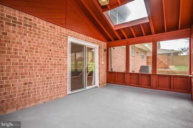Building Photo - 3414 Dunnington Rd