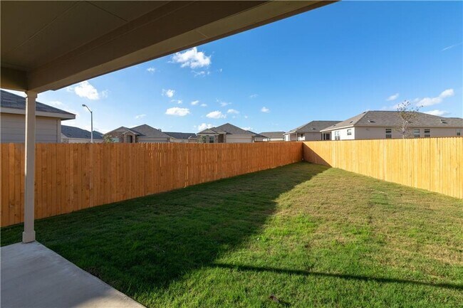 Building Photo - 744 Xanadu Dr