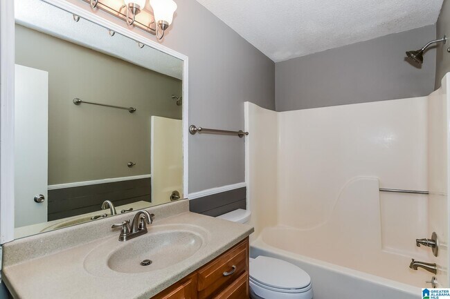 Building Photo - 4346 Morningside Dr