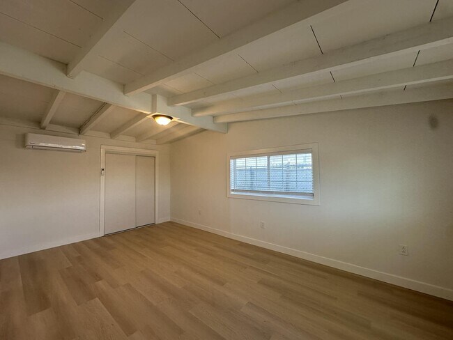 Building Photo - 30201 San Diego Dr