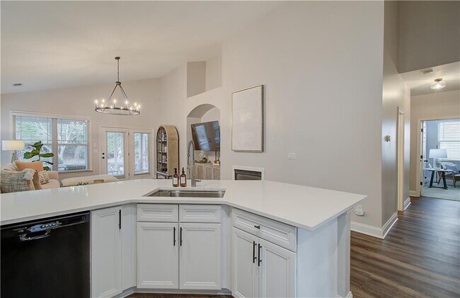Building Photo - 3822 Carriage House Dr