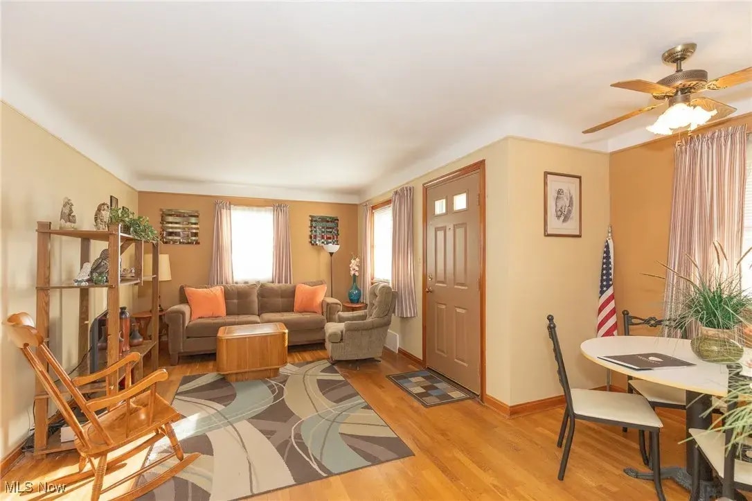 Living/Dining - 5918 Ira Ave