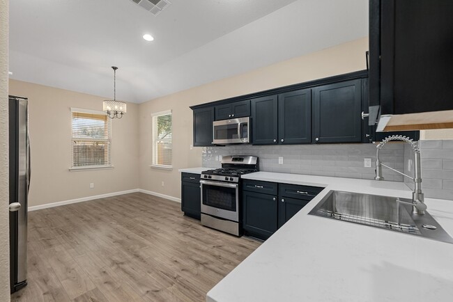 Building Photo - 11429 W Woodmark