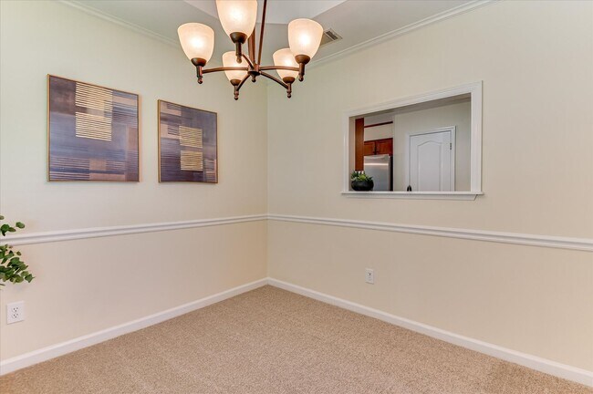 Building Photo - 4655 Wellington Ct