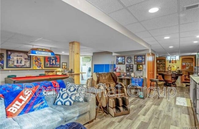 Building Photo - 2965 Jerauld Ave