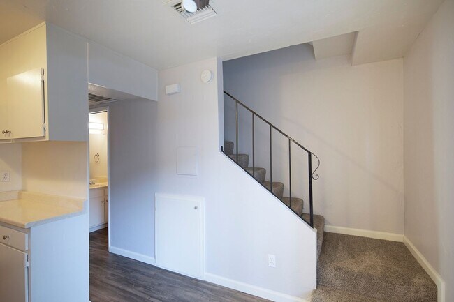 Building Photo - 441 Dominguez Way