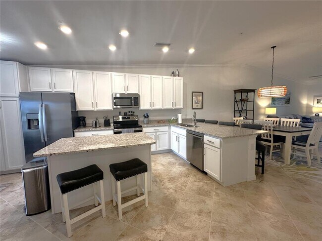 Building Photo - 14050 Heritage Landing Blvd