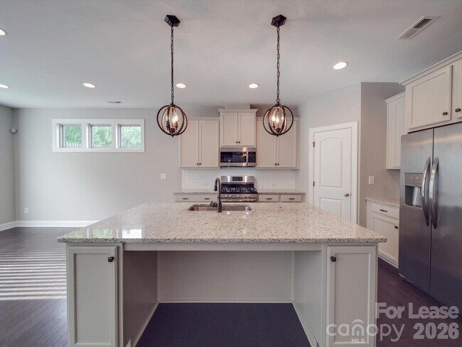 Building Photo - 14021 Goldenrod Trace Rd