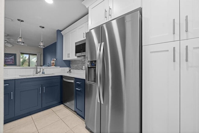 Building Photo - 804 Sorrento Pl