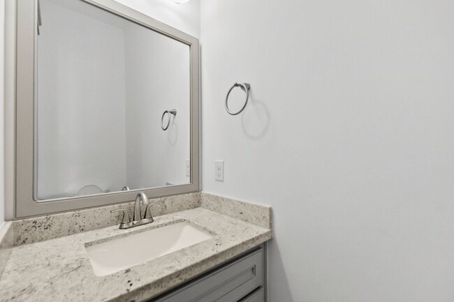 Building Photo - Timeless Elegance in Oak Forest: A Stylish...
