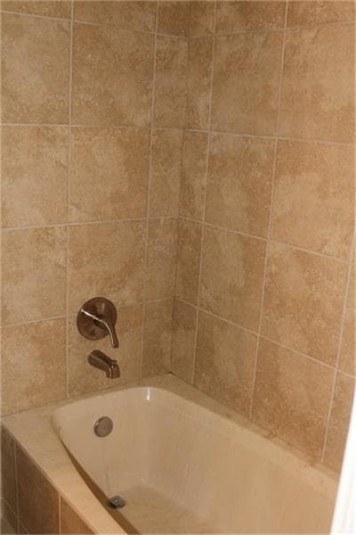 Building Photo - 19434 Glenway Falls Dr