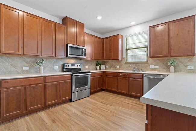 Building Photo - 7609 Ballydawn Dr