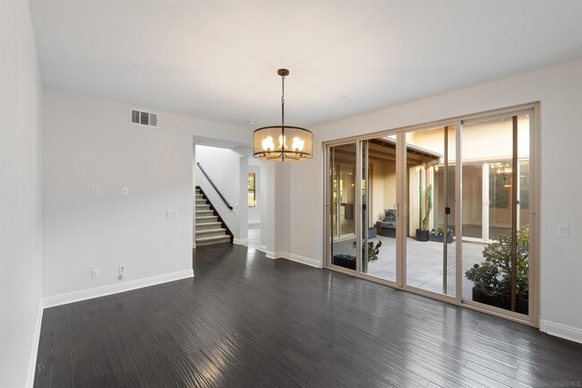 Building Photo - 768 Normandy Rd