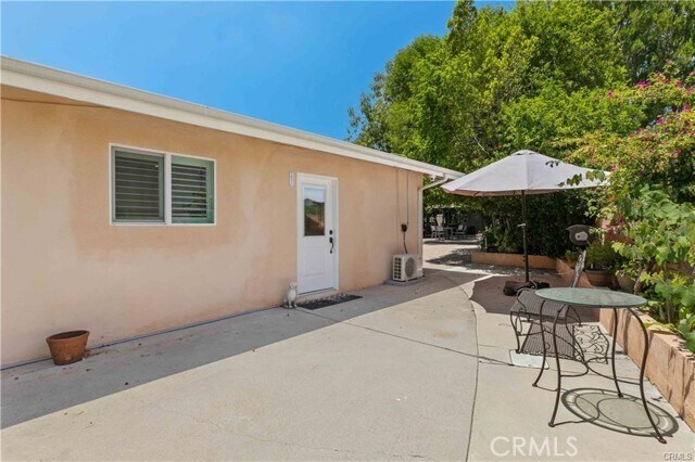 Building Photo - 16577 Knollwood Dr